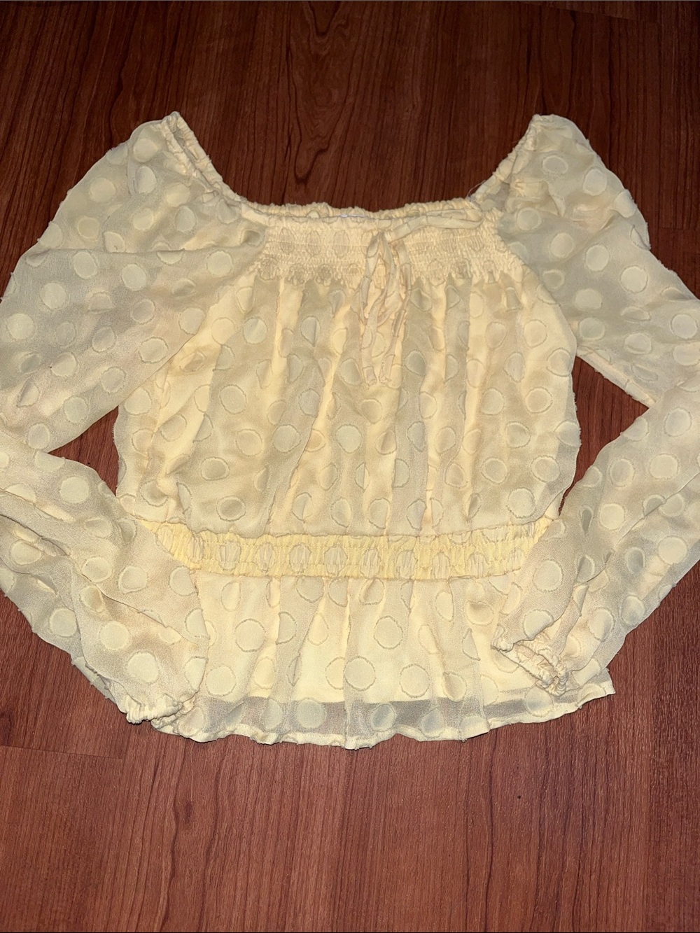 3/$15. Ladies blouse XS